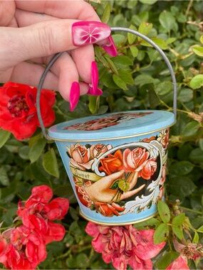 Vintage Candy Tin Crownford Giftware with Handle